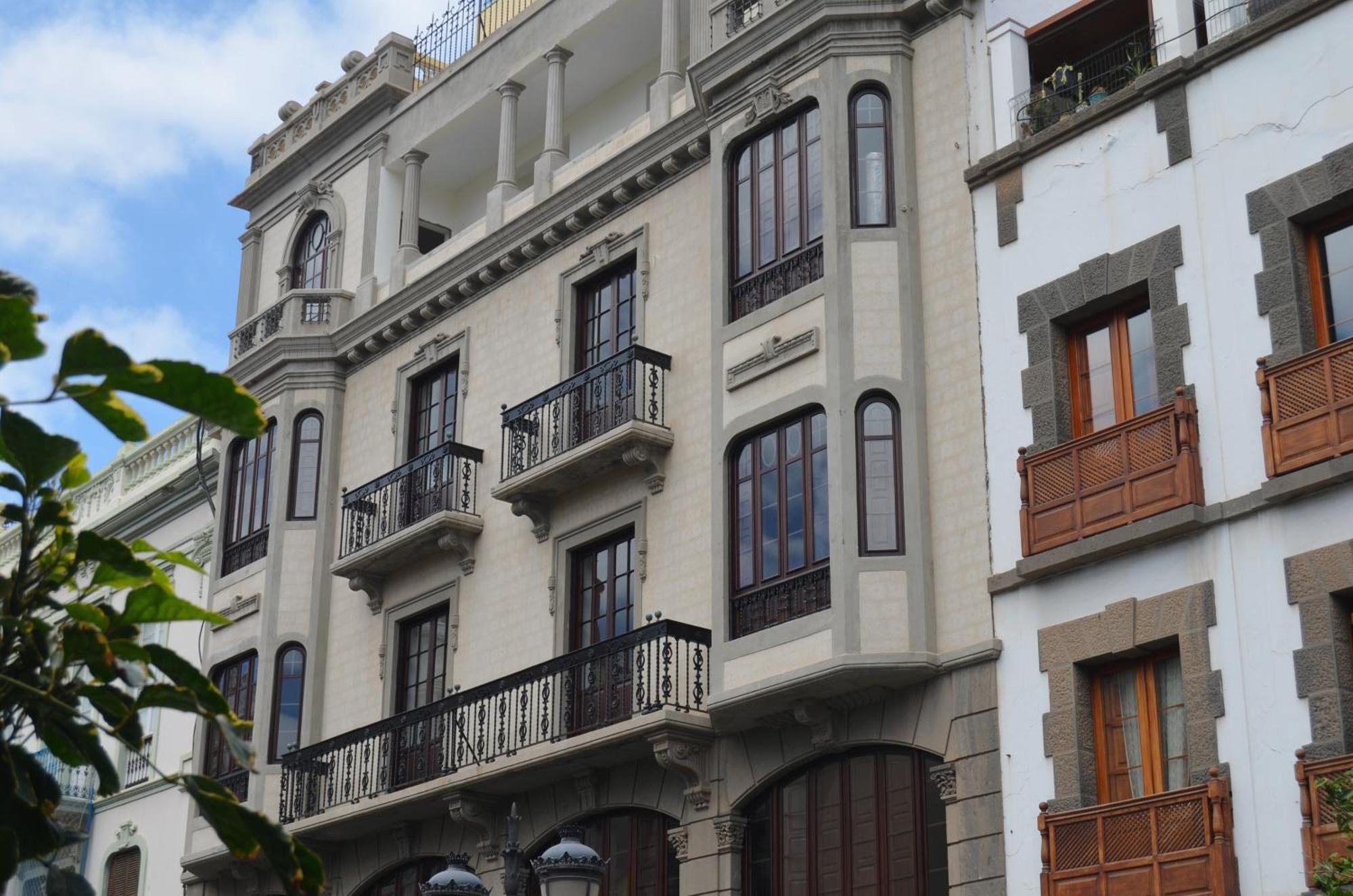 Masanet Emblematic - Adults Only 4*